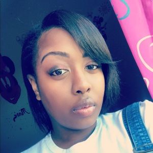 Meet your Posher, Kenbreia